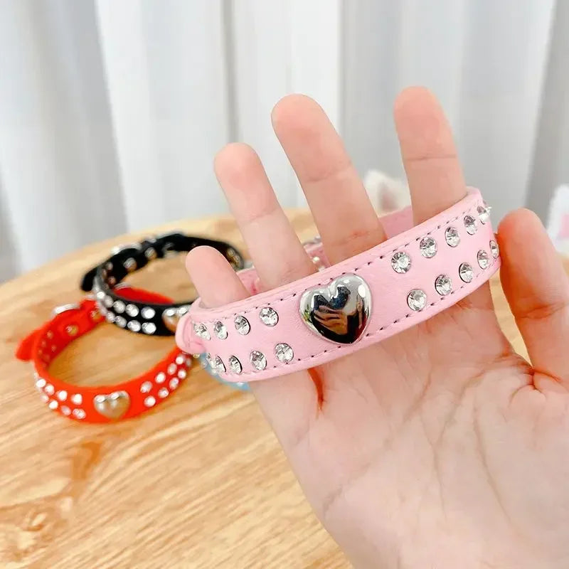 Fashion Dog Collar Love Heart Rhinestone PU LeatherChihuahua Yorkie Party Collar Cat Grooming Decorate Gift Pet Supplies